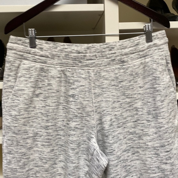 Gray Track Pants. Size XL. 90 Degree Brand. Great condition!​​ - Picture 2 of 7
